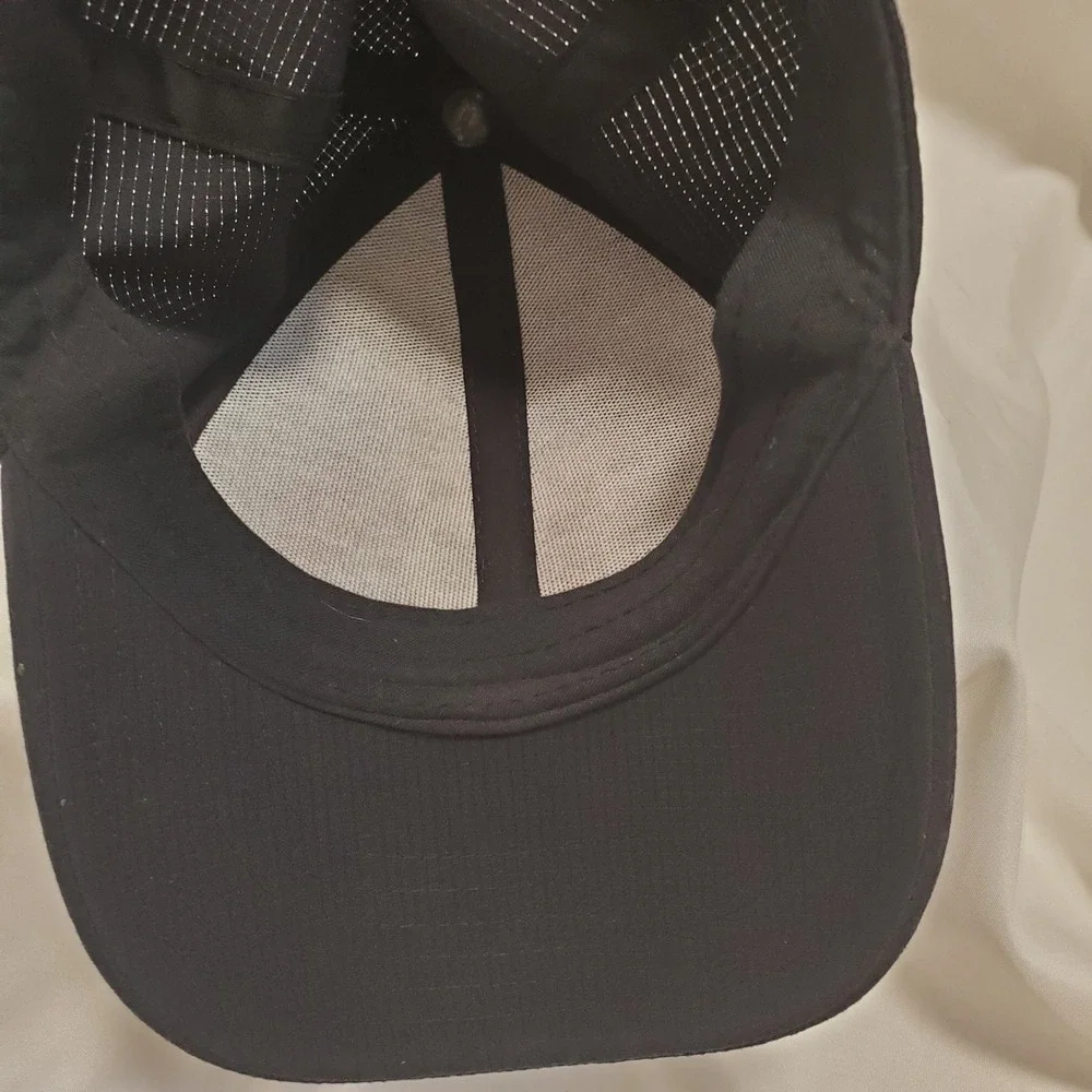 Under Armour Golf Youth Hat Black S/M Perforated Performance Baseball Cap